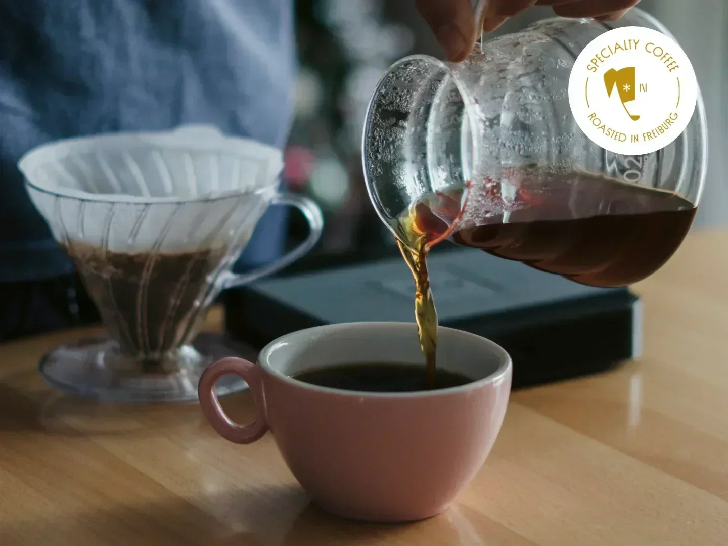 Titelbild zum Artikel über die richtige Filterkaffee-Zubereitung.