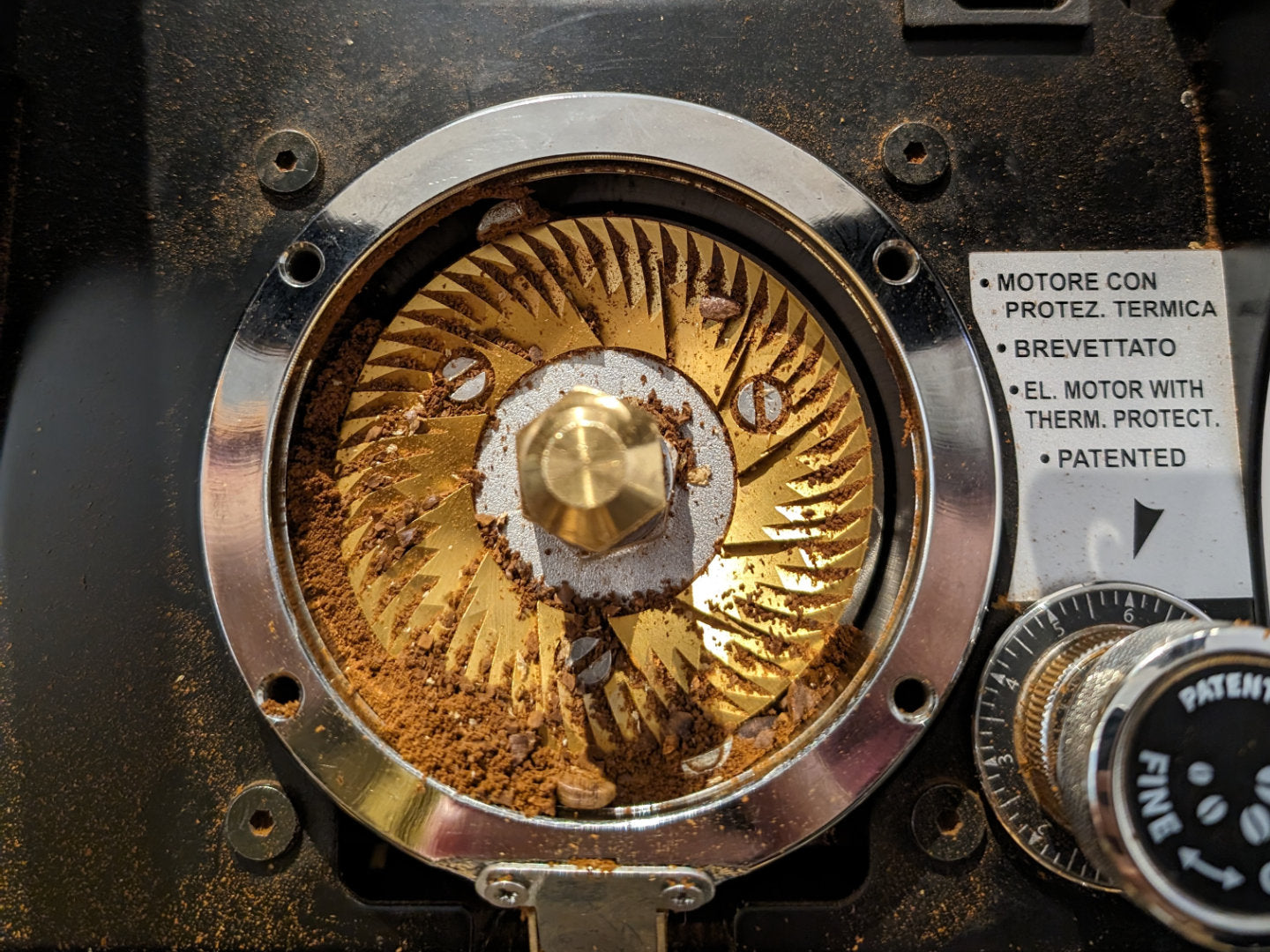 How to Clean Coffee Grinder Step by Step: Easy & Effective Guide