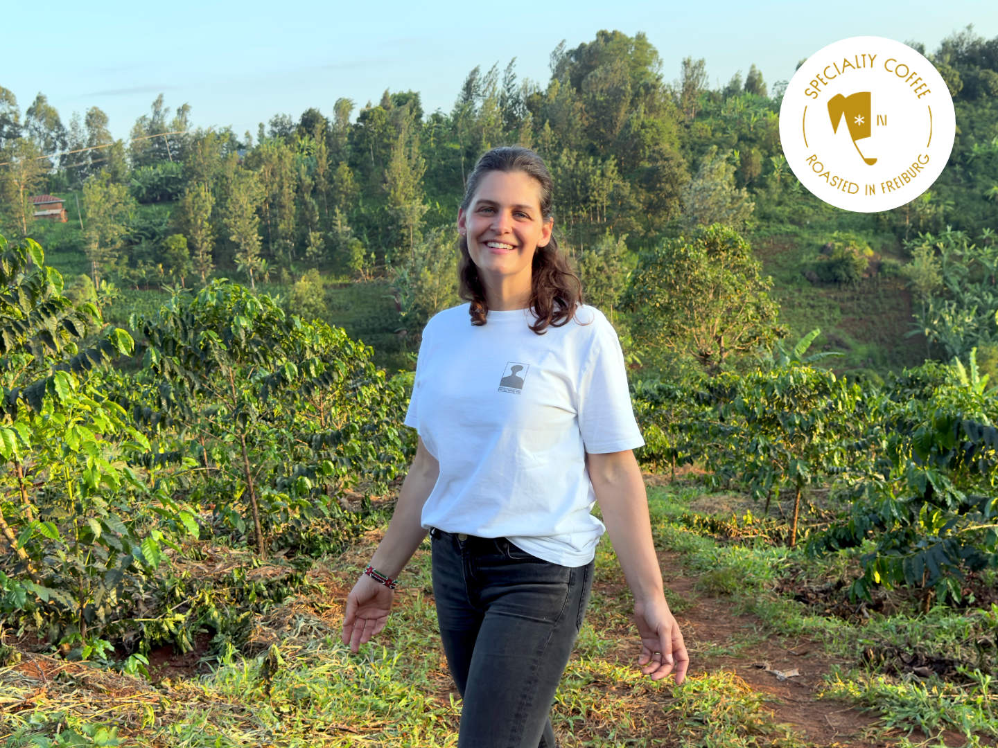 Nadine Ngari auf ihrer Kaffeefarm in Kenia.