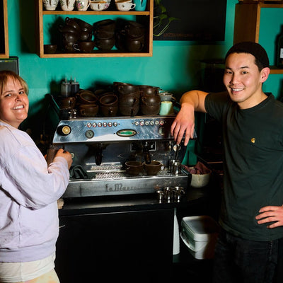 Sarina und Amka vom Au contraire.