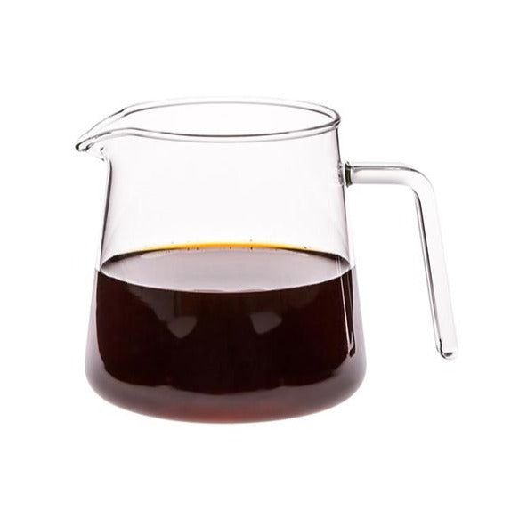 Trendglas Jena FOR TWO.dot pot, Kaffeekanne aus Glas Produktbild vor weißem Hintergrund mit Kaffee in der Kanne.
