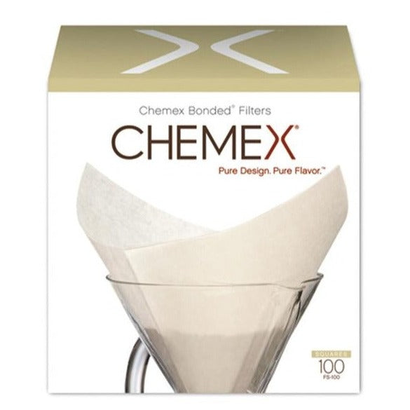 Produktbild Pappverpackung 100 Chemex-Papierfilter "Chemex Bonded Filters" vor weißem Hintergrund (Hero Shot). Frontale Aufnahme.